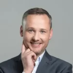 Adam Czeczuk - Featured